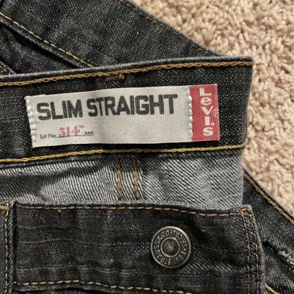 Levi’s - Picture 2 of 4